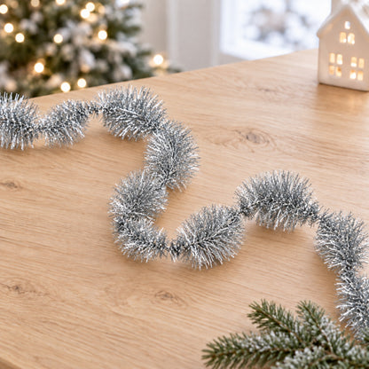 Silver Christmas garland with oval pattern, Ø 5 cm, length 3 m