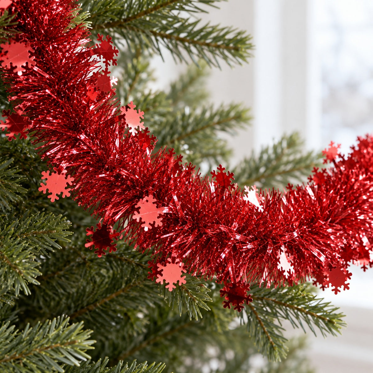 Red Christmas garland with snowflakes, Ø 10 cm, length 3 m